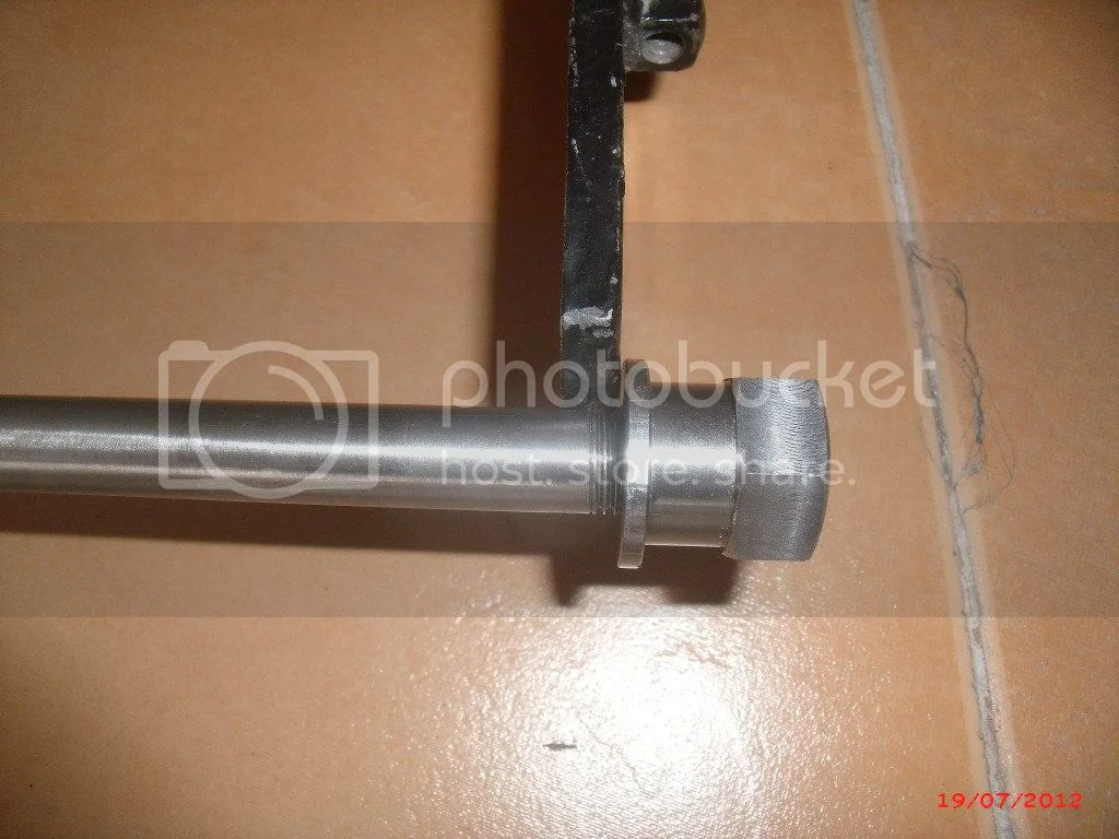 one piece rear axle (2012)
