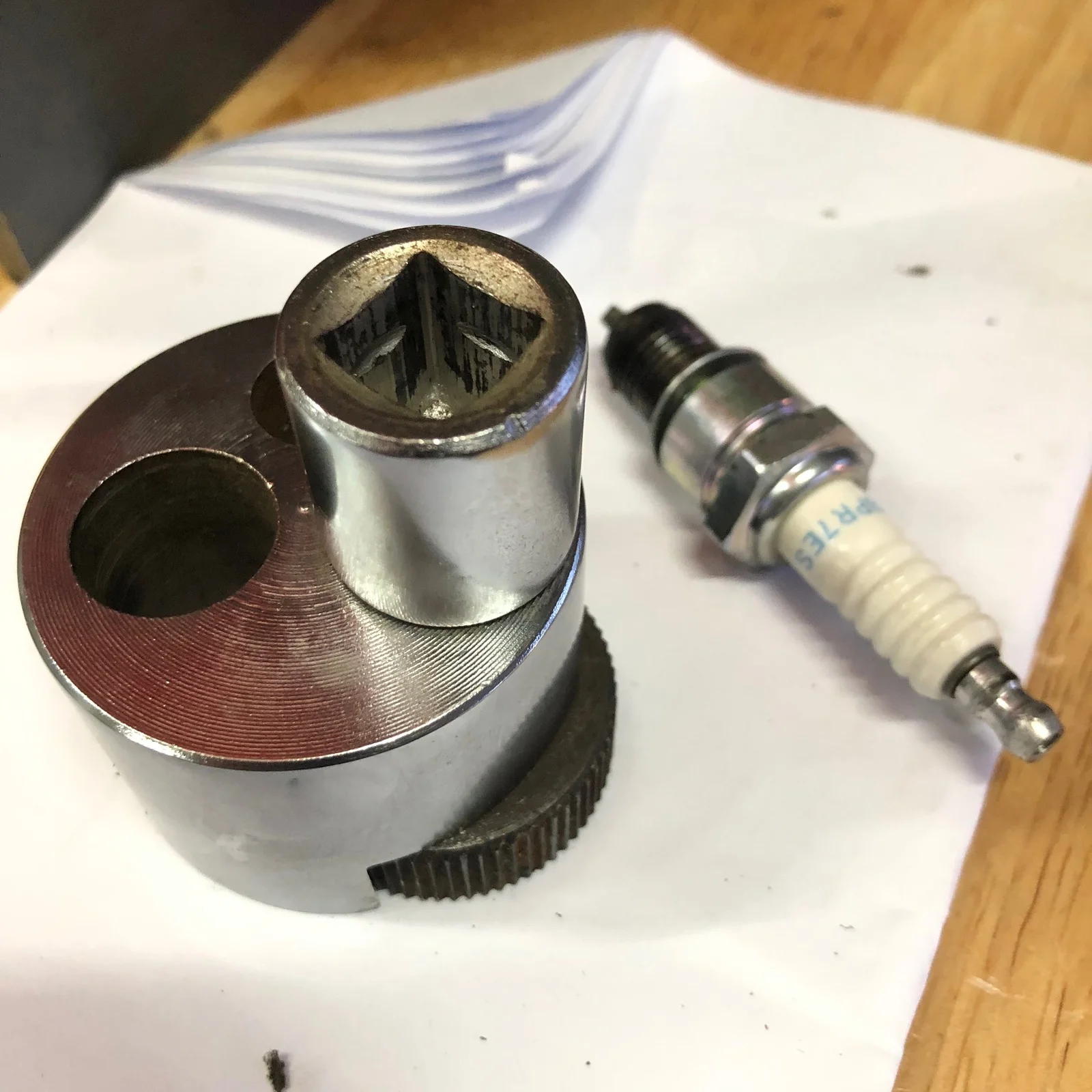 Inlet Rocker Stud Removal Access Norton