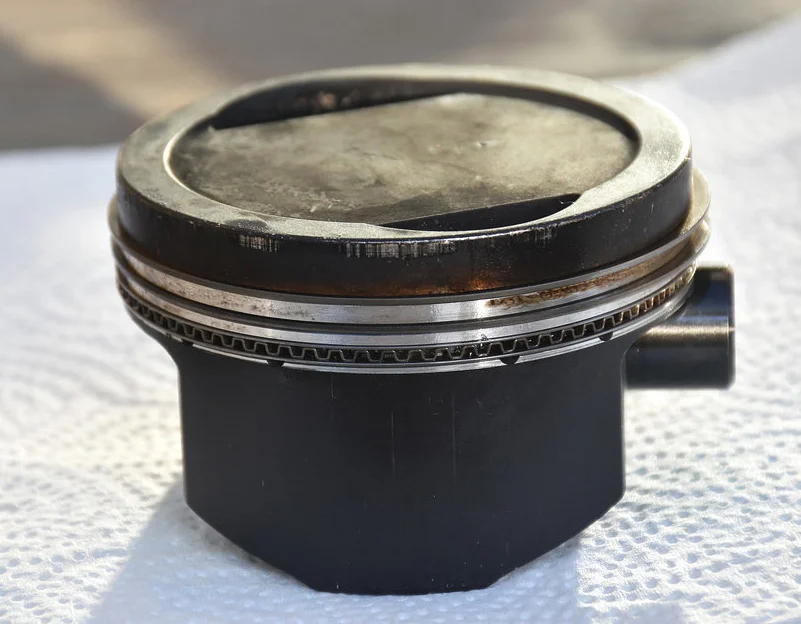 Cast vs Forged Pistons for Moderate Street Build