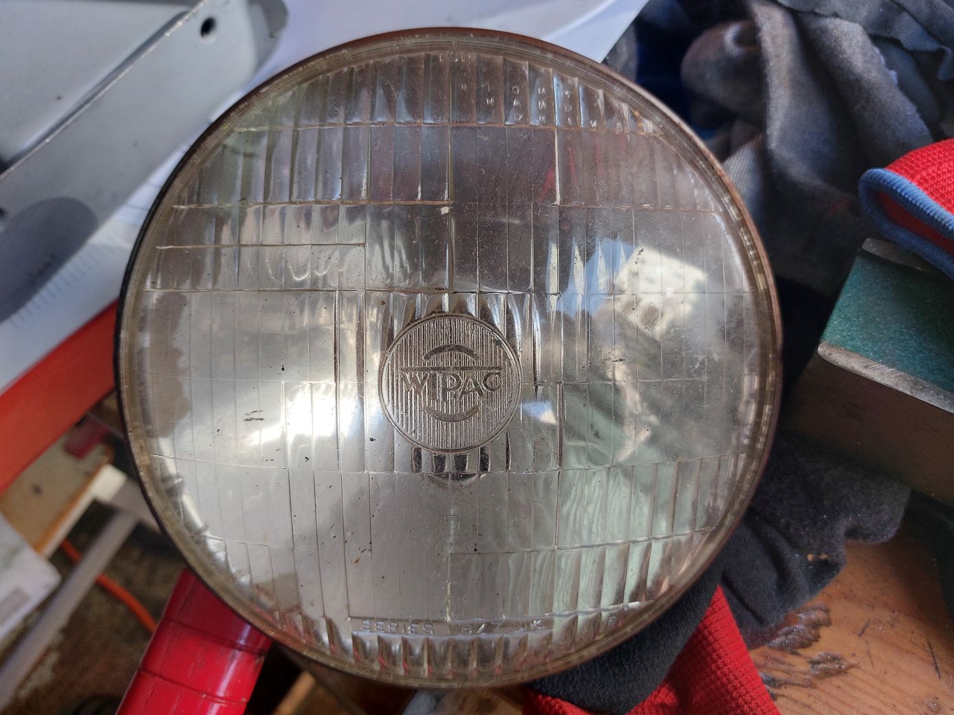 Is it worth restoring an old headlight?