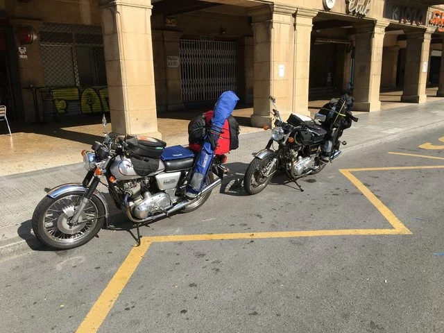 Pictures of your Norton Commandos