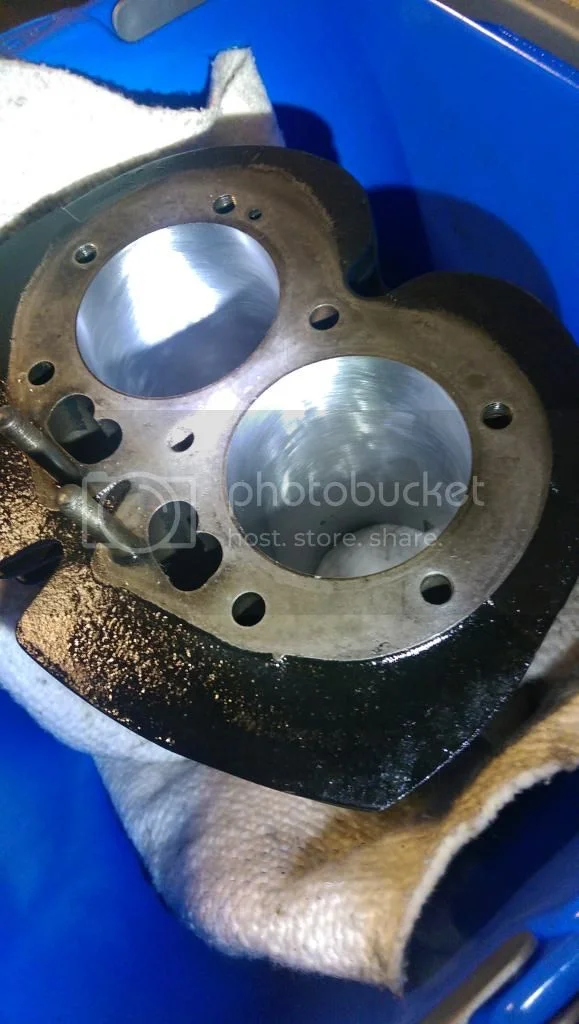 Replace pistons or not? Page 2 Access Norton