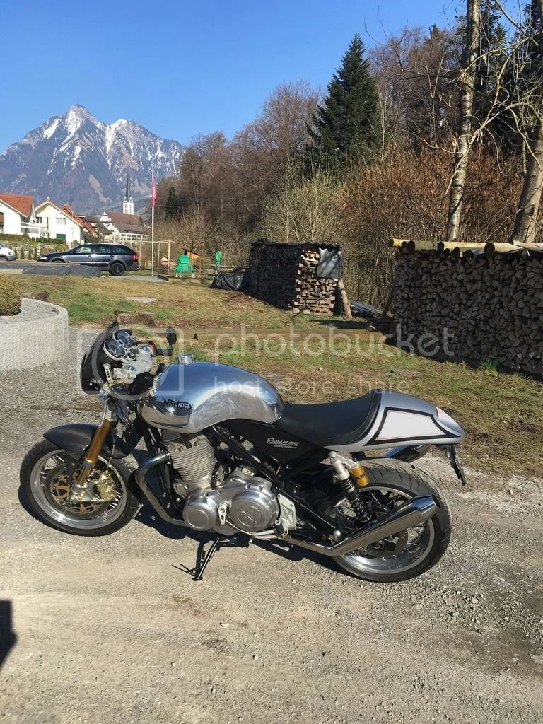 Pictures of your Norton 961