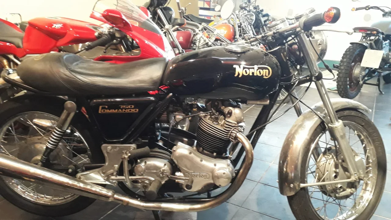 Street Scrambler or High Rider Tank from India