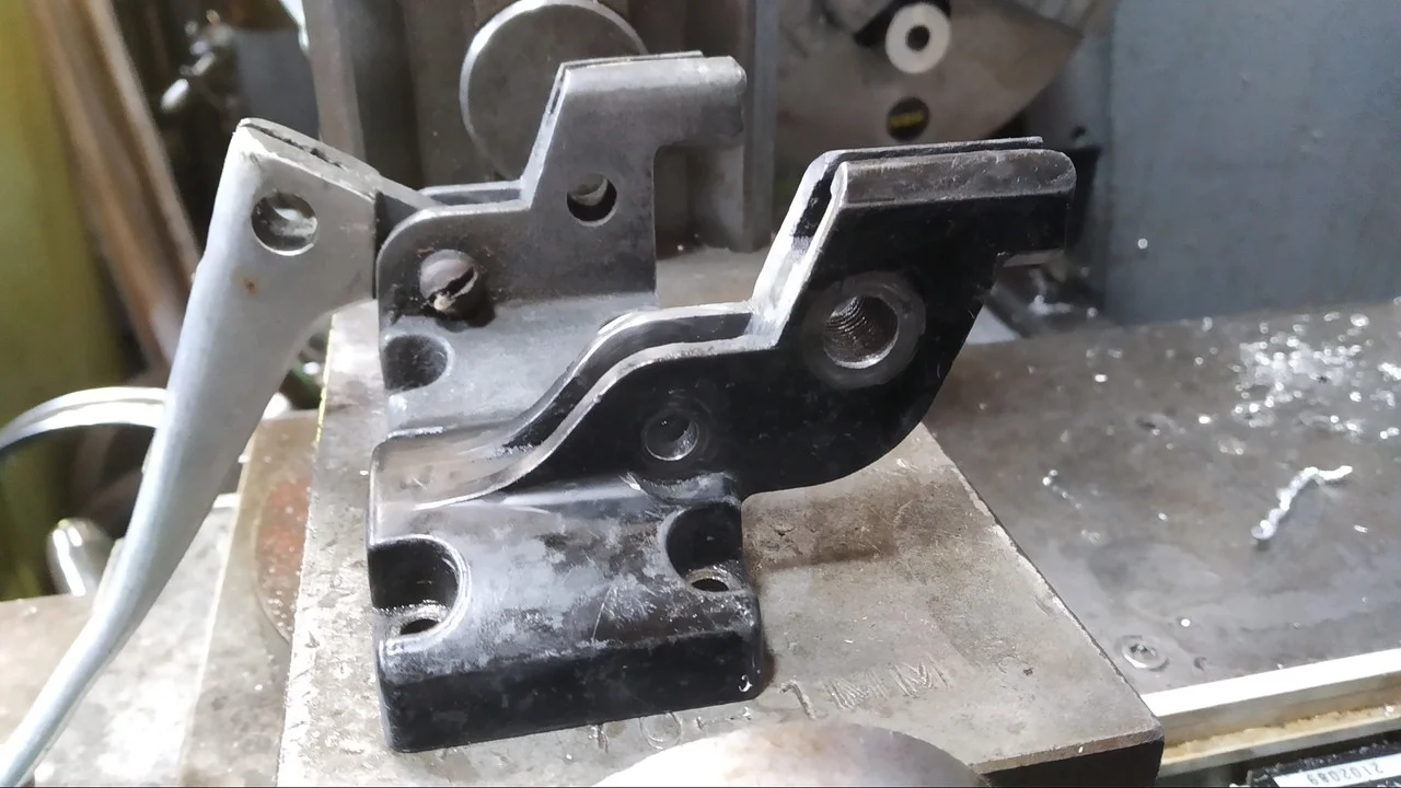 Clutch Lever Fulcrum radius? (2017)