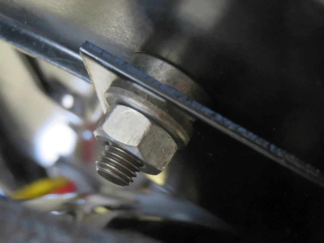 quick question - horn mount to battery tray...