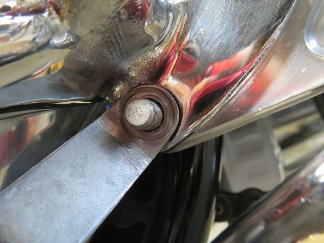 Difference in thread depth/width?