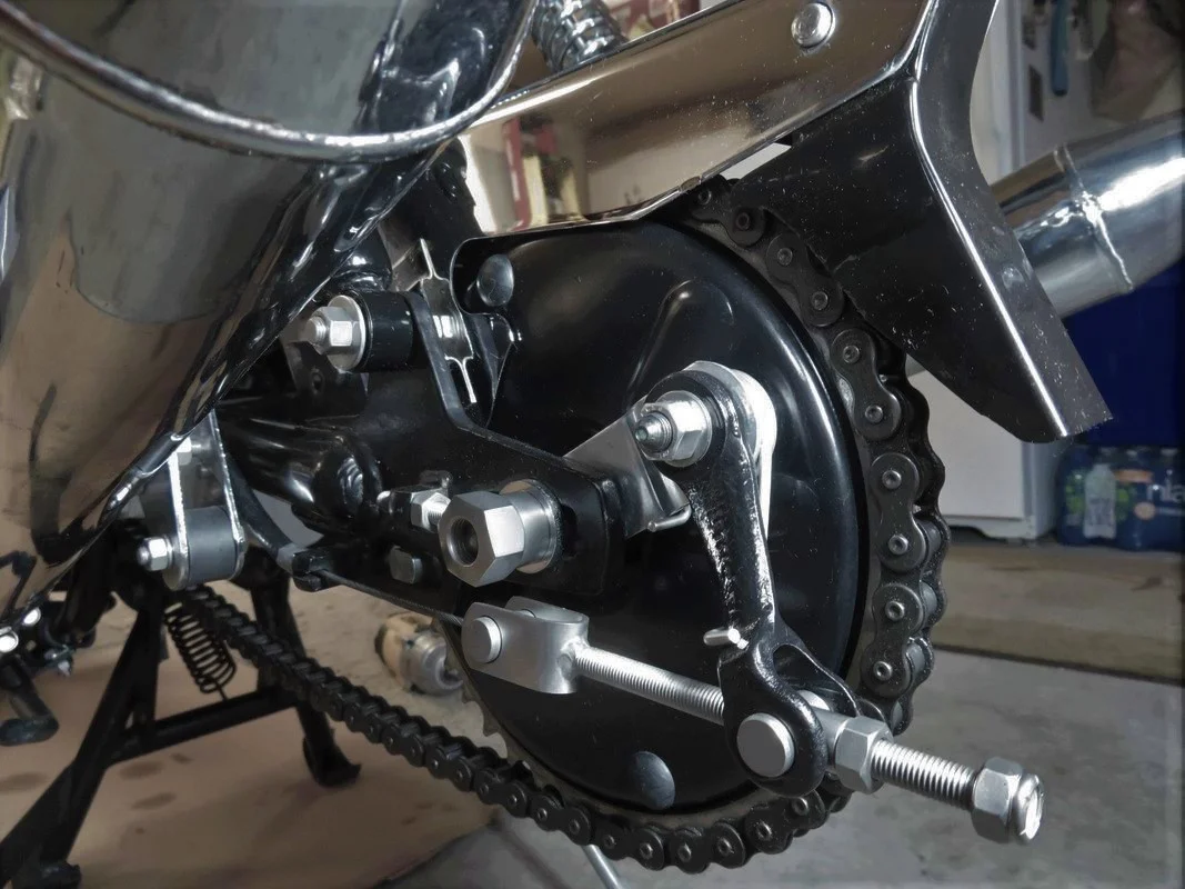 ??? - 74 Mk2 - rear brake drum - removal of bearing and dummy axle