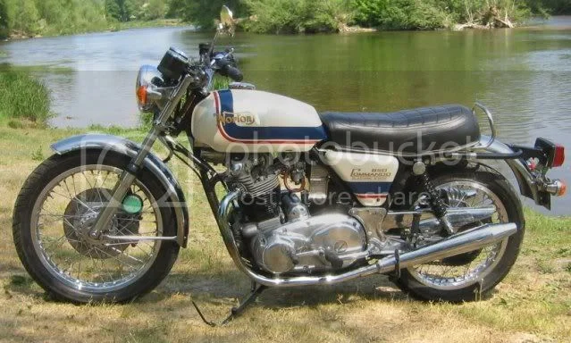 Pictures of your Norton Commandos