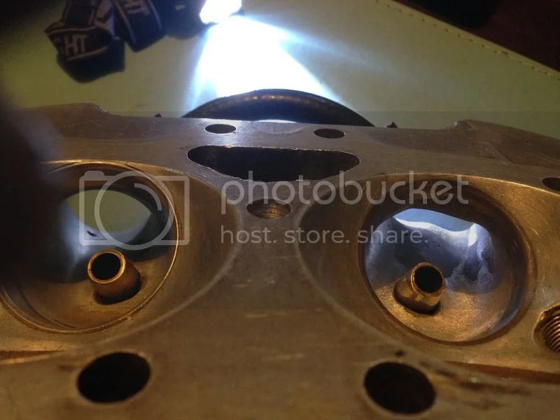 Norton intake ports compared to Harley XR 750 (2013)