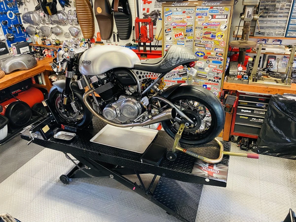 Pictures of your Norton 961