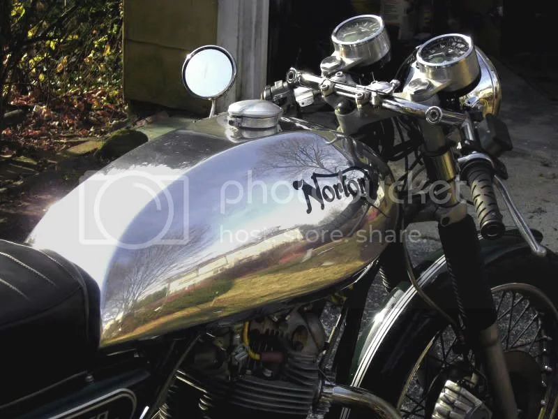 Alloy fuel tanks for Norton