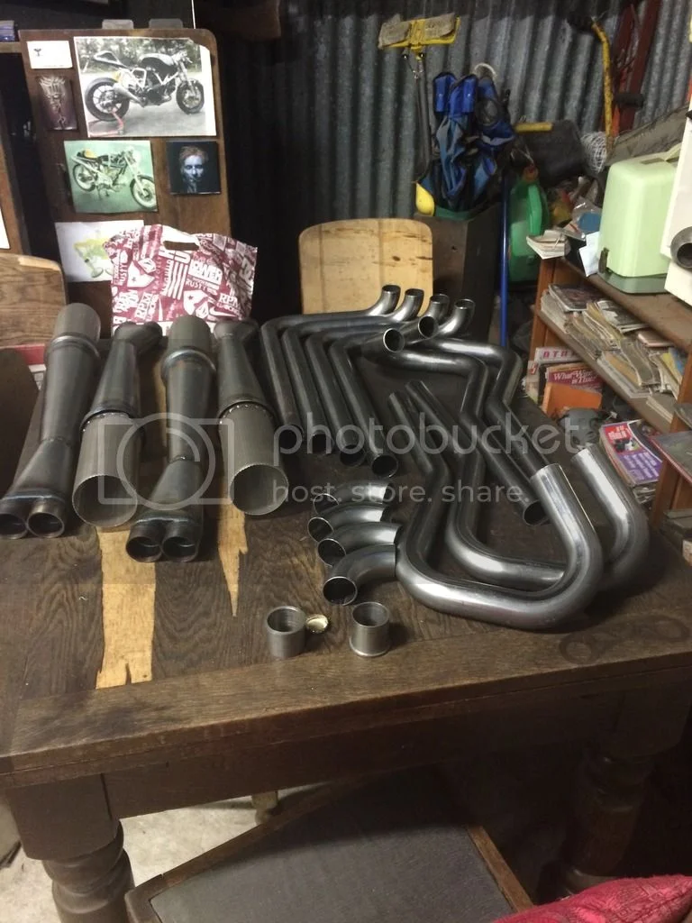 2 into 1 Exhaust (2015)