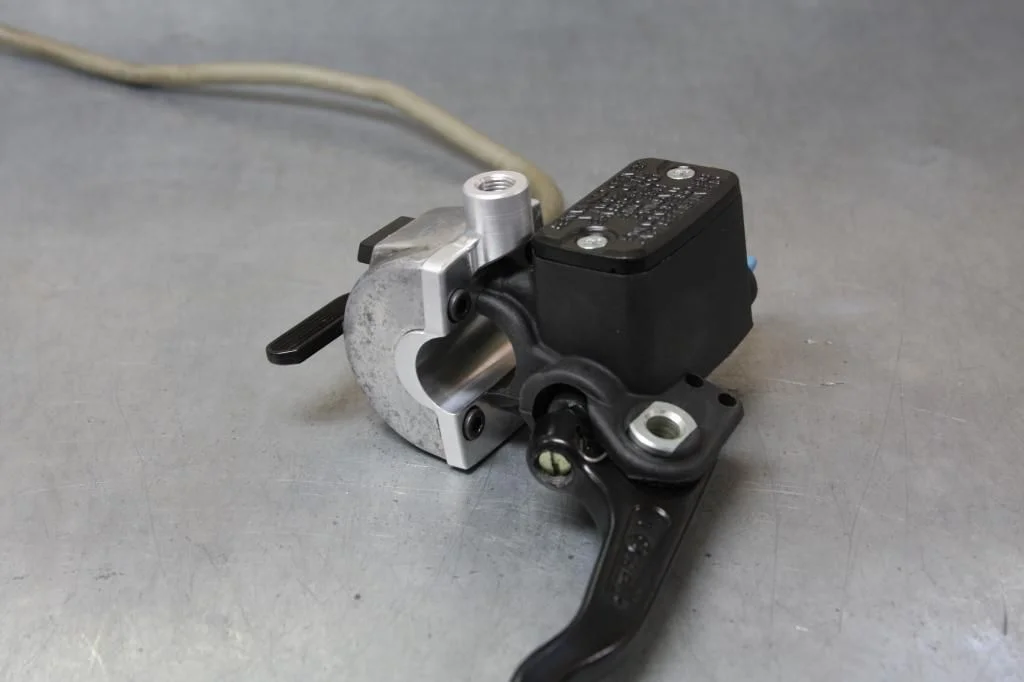 has anybody installed that hydralic clutch kit