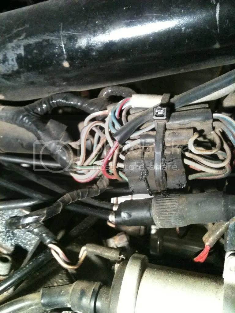 Battery compartment wiring Access Norton