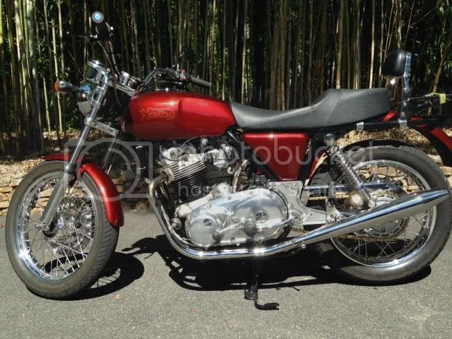 Pictures of your Norton Commandos