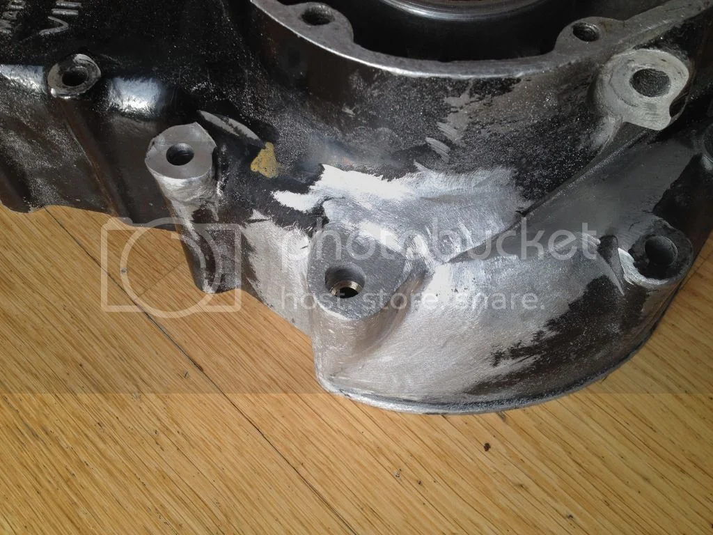 Crankcase repair (53 Vincent restoration) Access Norton