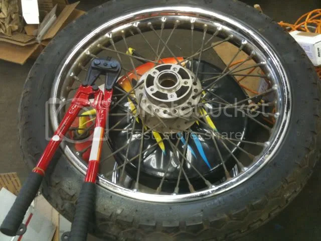 Front and Rear Hub Bearing Removal (2010)