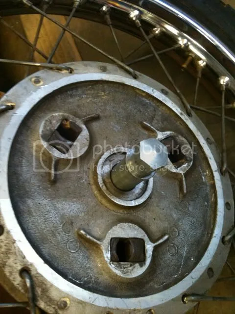 Front and Rear Hub Bearing Removal (2010)