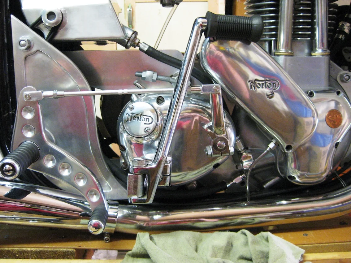 RGM folding kick start with Madass140 dunstall replica rearsets? Access Norton