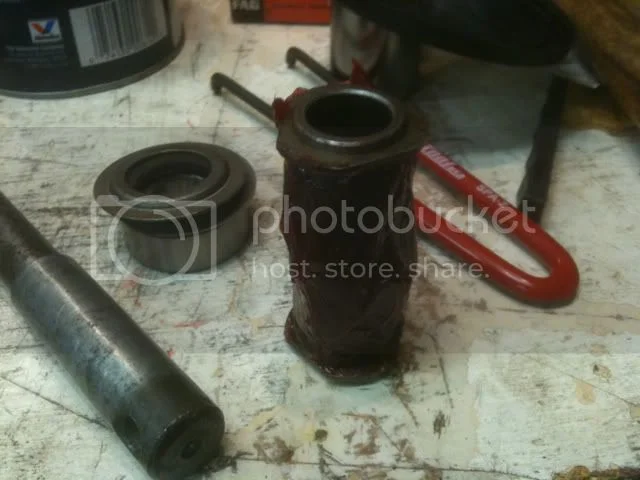 Front and Rear Hub Bearing Removal (2010)