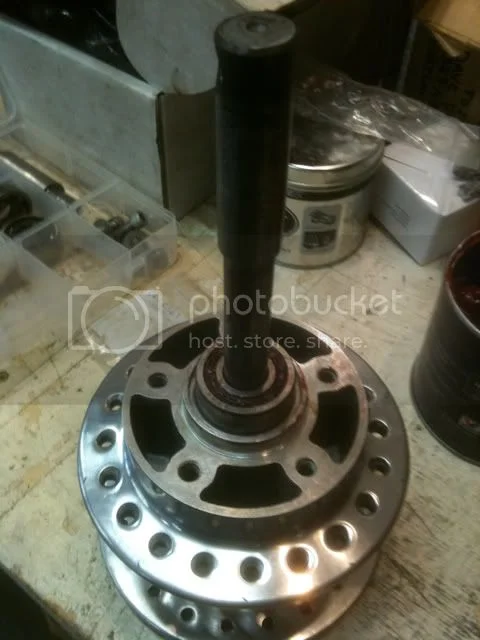 Front and Rear Hub Bearing Removal (2010)