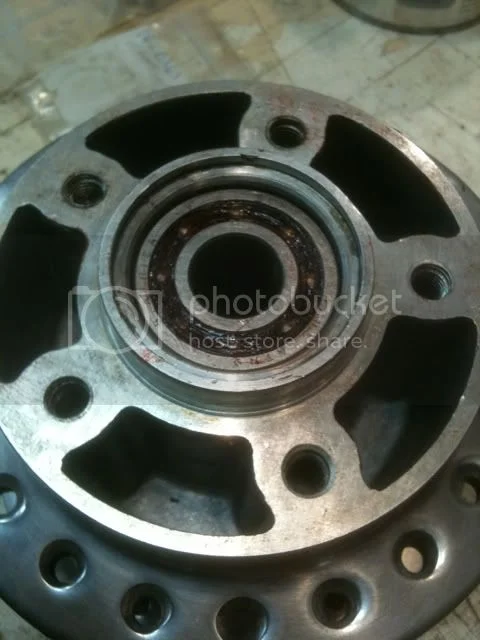 Front and Rear Hub Bearing Removal (2010)