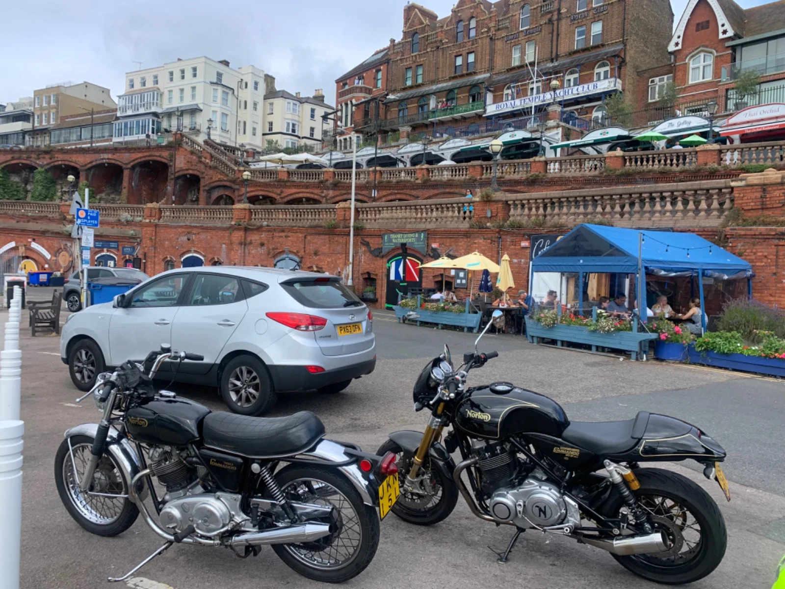 Pictures of your Norton 961