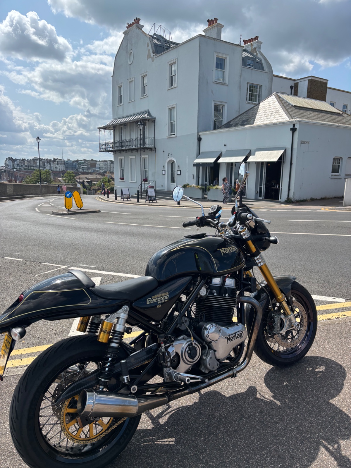 Pictures of your Norton 961