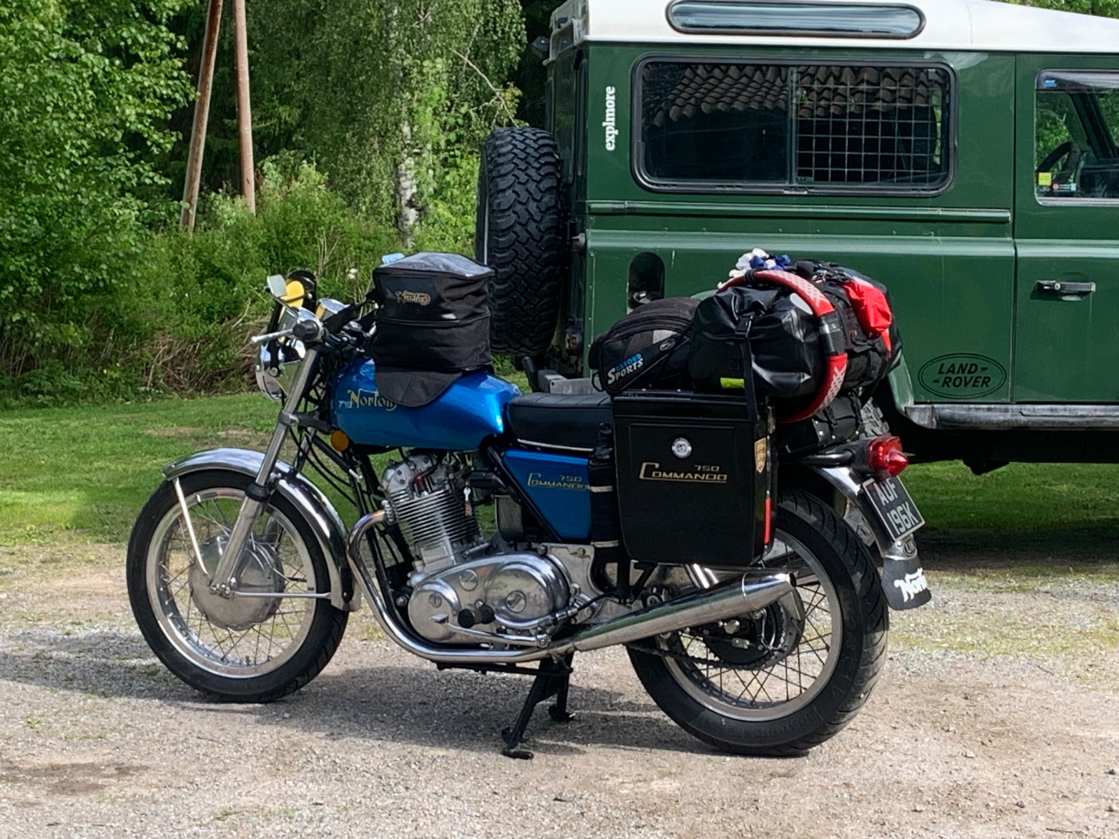 Pictures of your Norton Commandos