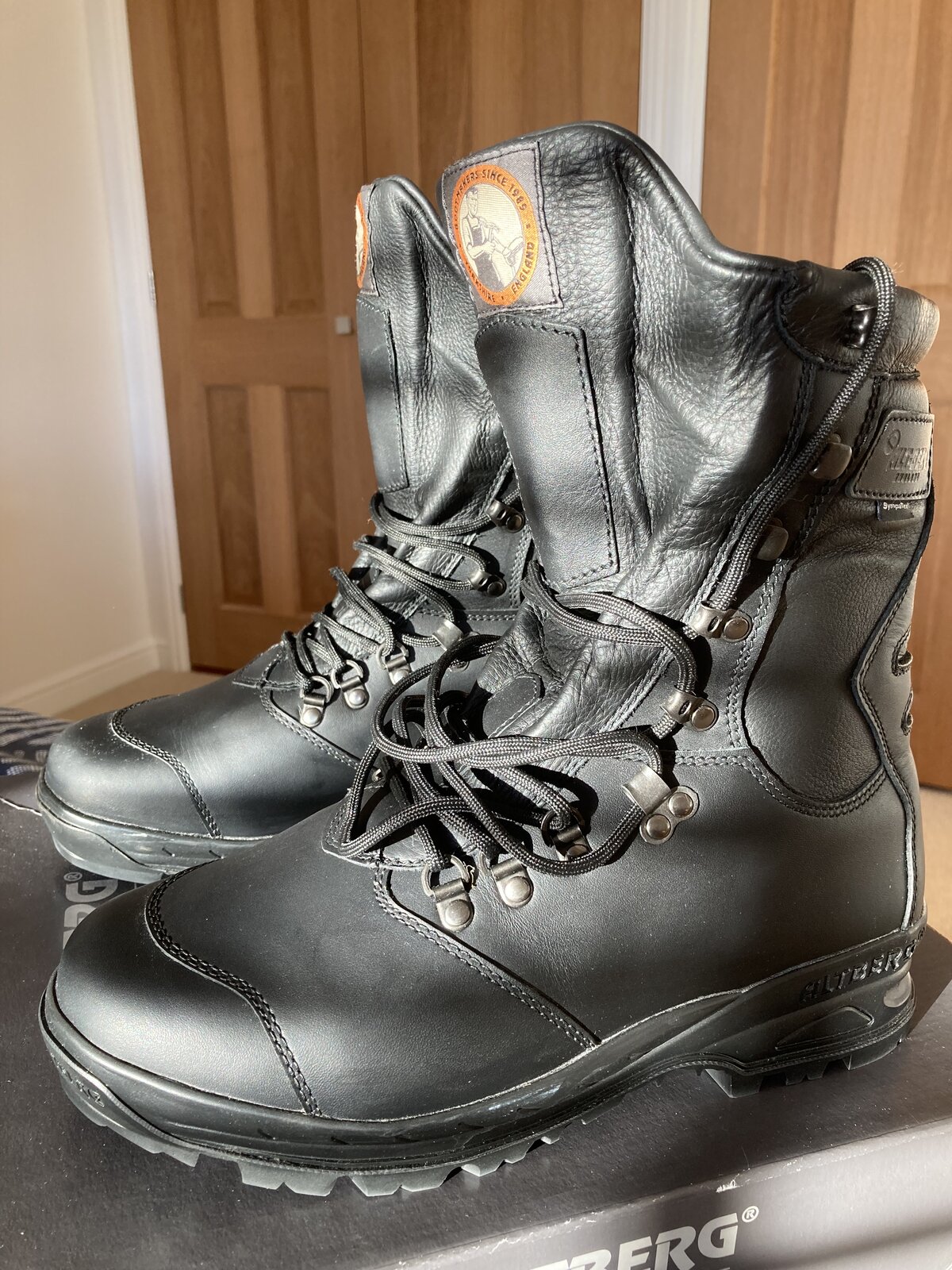 Alt-Berg Hogg motorcycle boots from Silverman's
