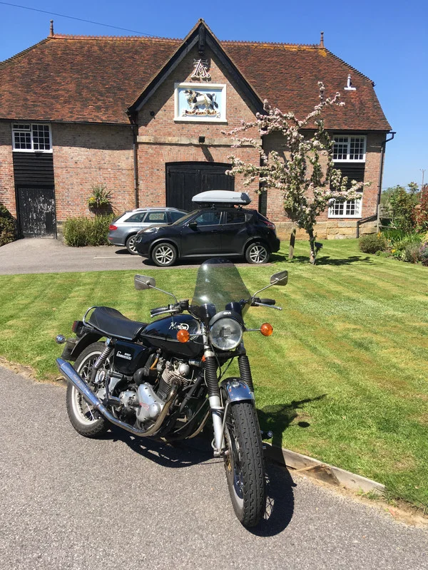 Pictures of your Norton Commandos