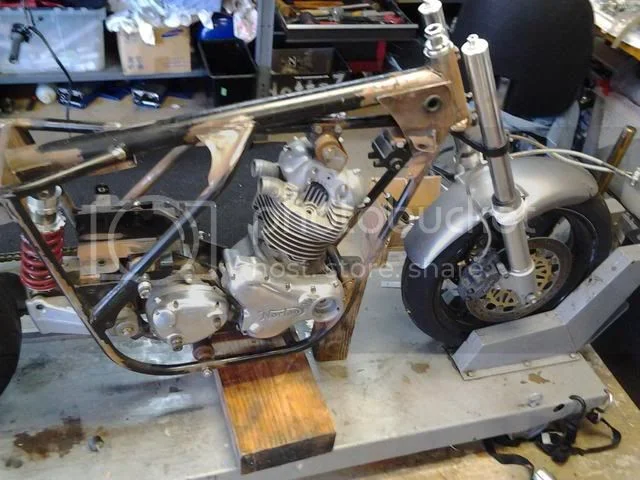 1971 Single sided swingarm fastback (2011)