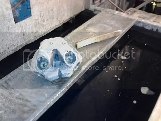 1971 Single sided swingarm fastback (2011)