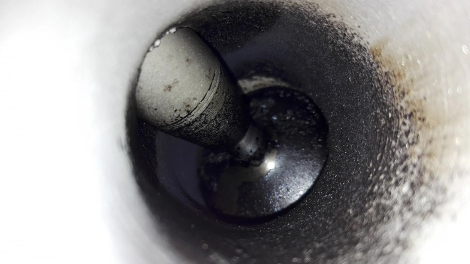 Inlet venturi coked up