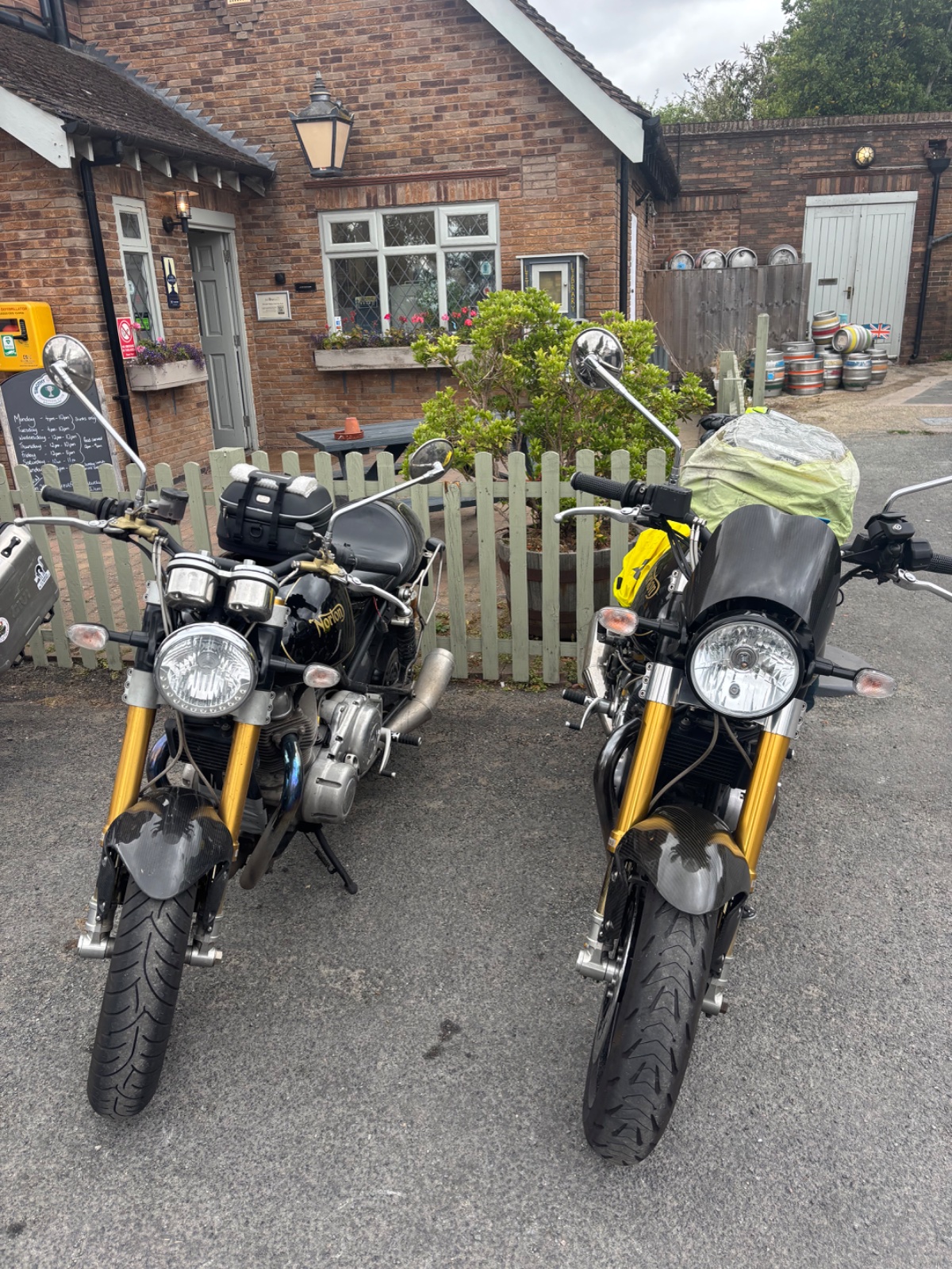 Pictures of your Norton 961
