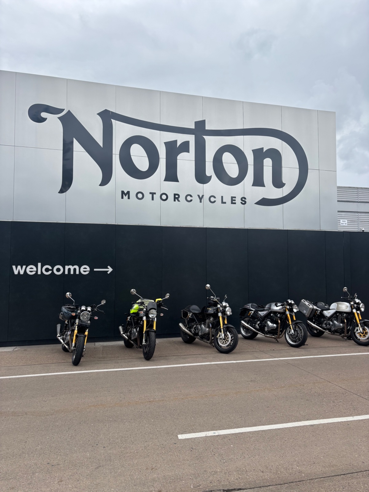 Pictures of your Norton 961