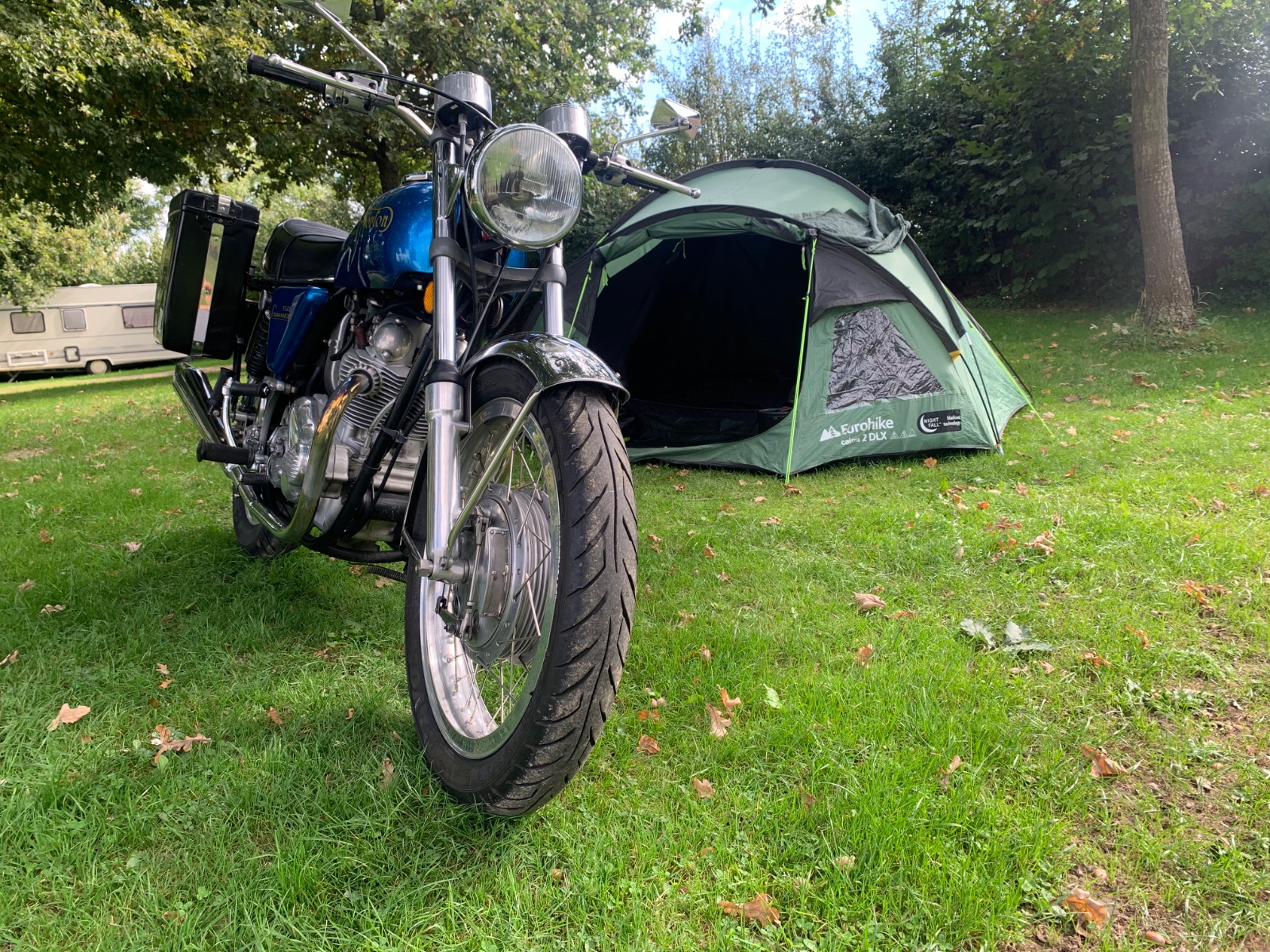 Pictures of your Norton Commandos