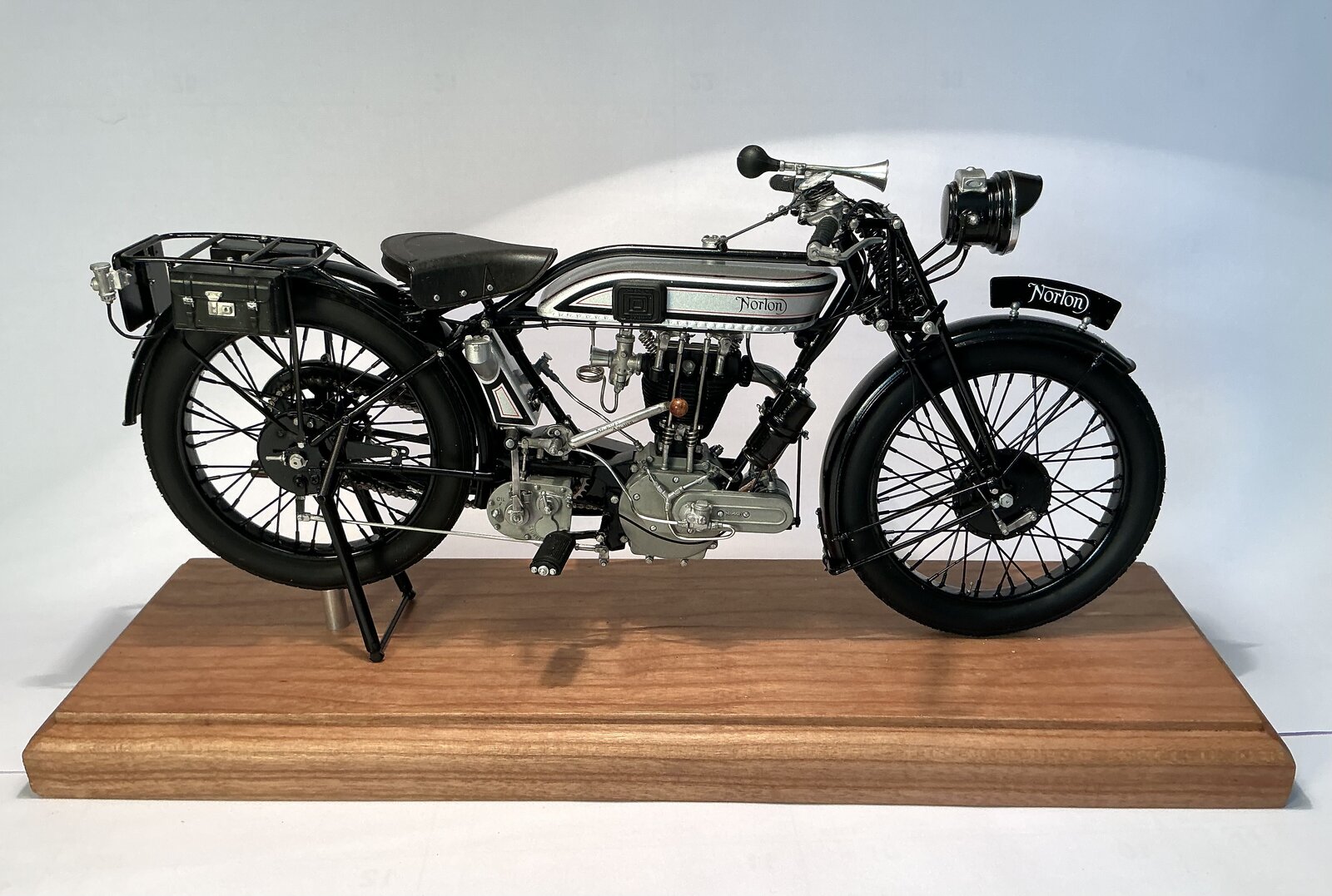 Scale model motorcycle