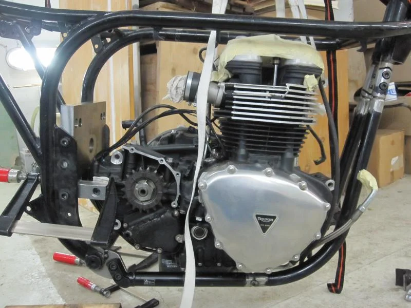 O.H.C. Triton . 865 .