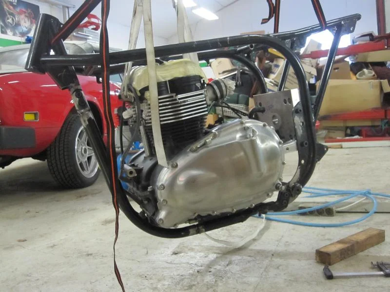 O.H.C. Triton . 865 .