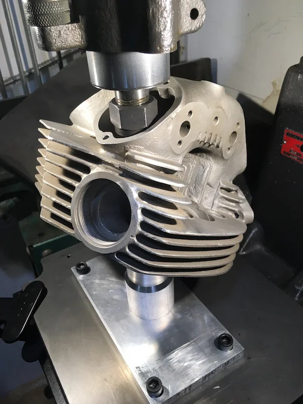 Valve guide installation jig