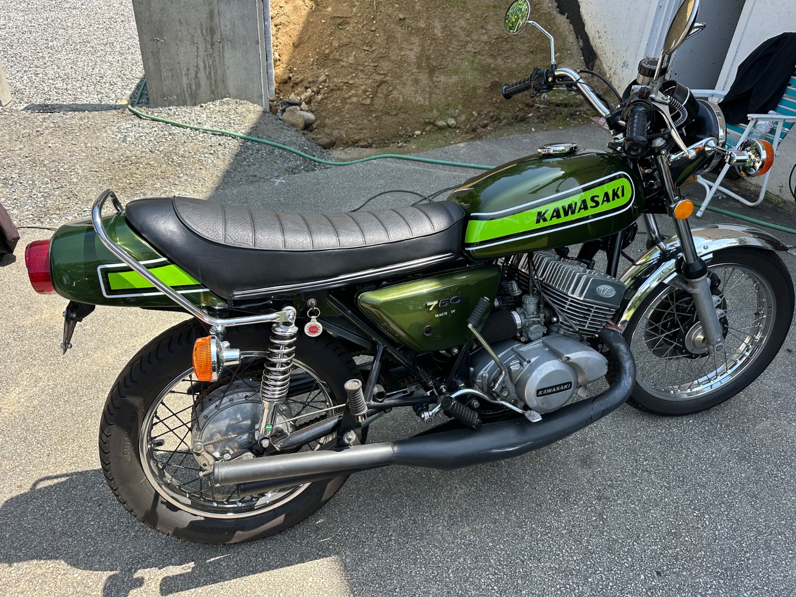 I am an addict. There, I said it. H2