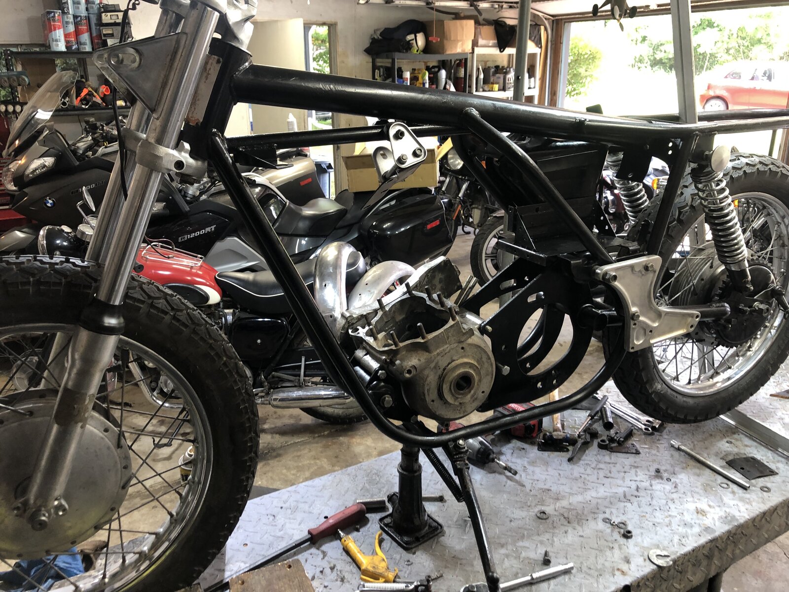 '71 Commando, Rear Wheel Tilted? Offset (was: New Member, Introductions)