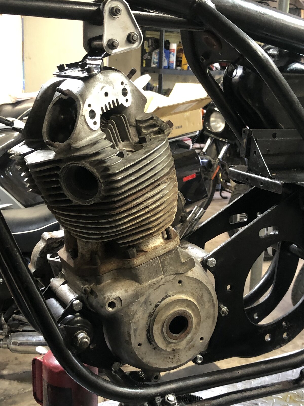 '71 Commando, Rear Wheel Tilted? Offset (was: New Member, Introductions)