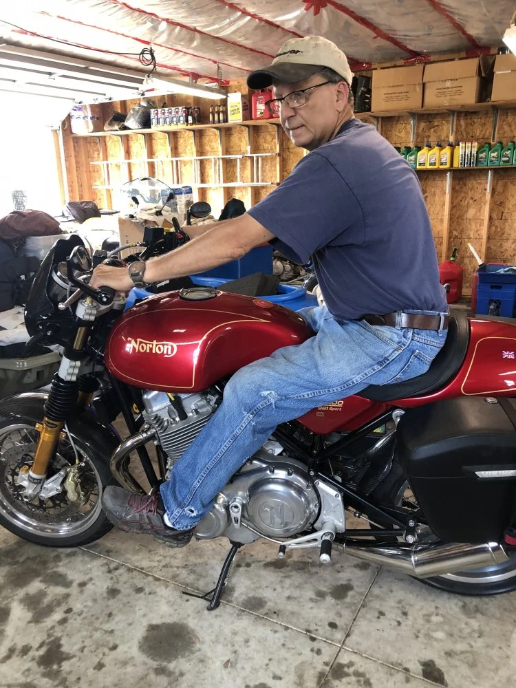 Norton 961 Highway Pegs