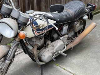 1975 Norton Commando 850 MK3 - newbie - how to start?
