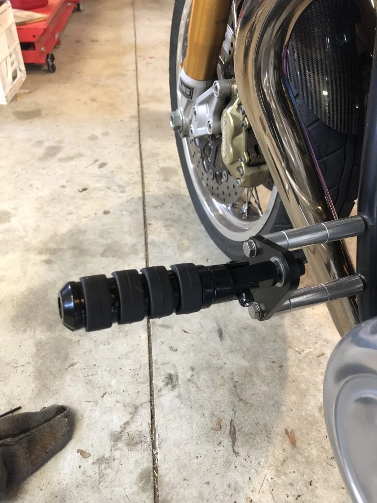 Norton 961 Highway Pegs