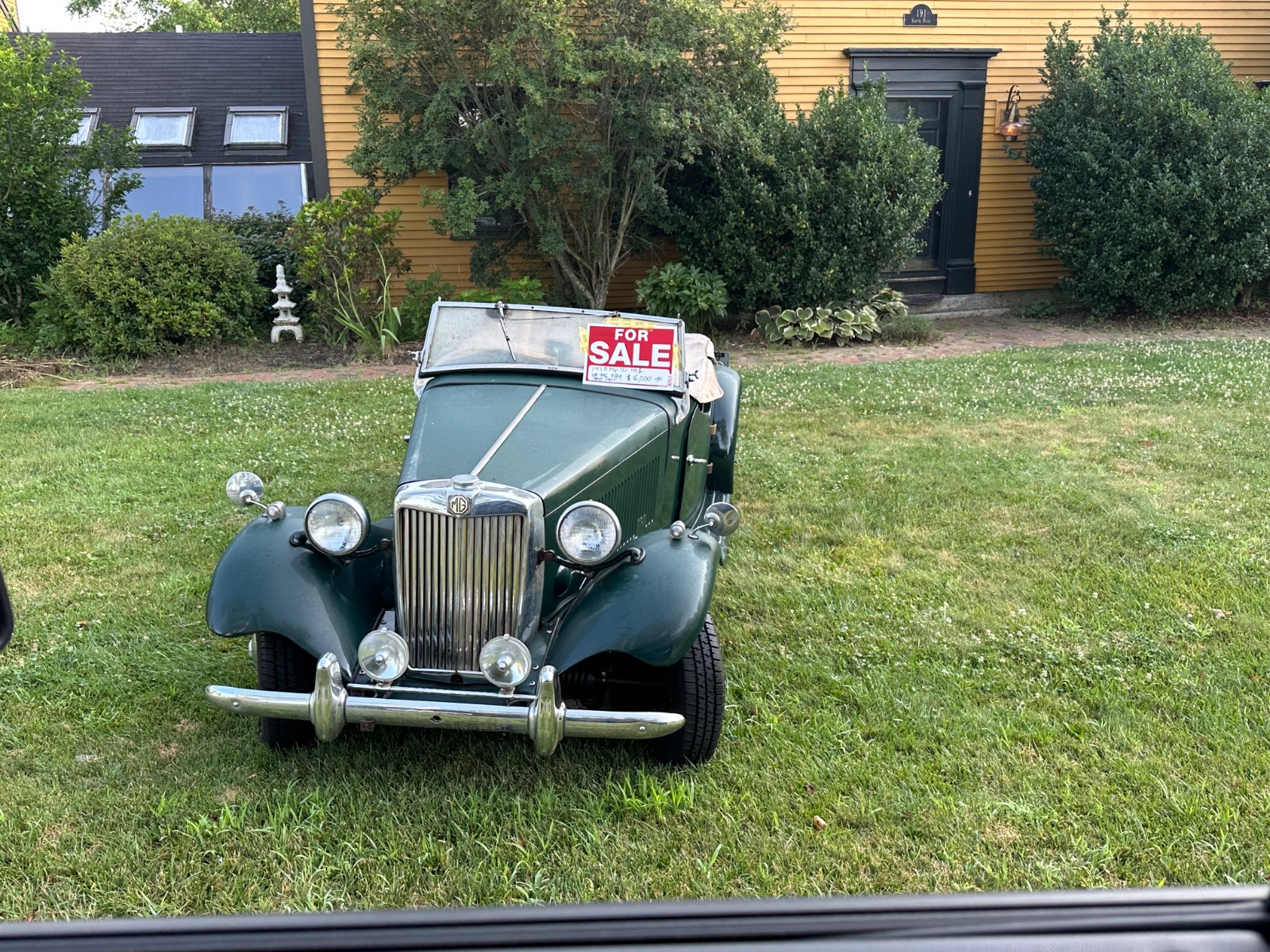 Pictures of your Norton Commandos