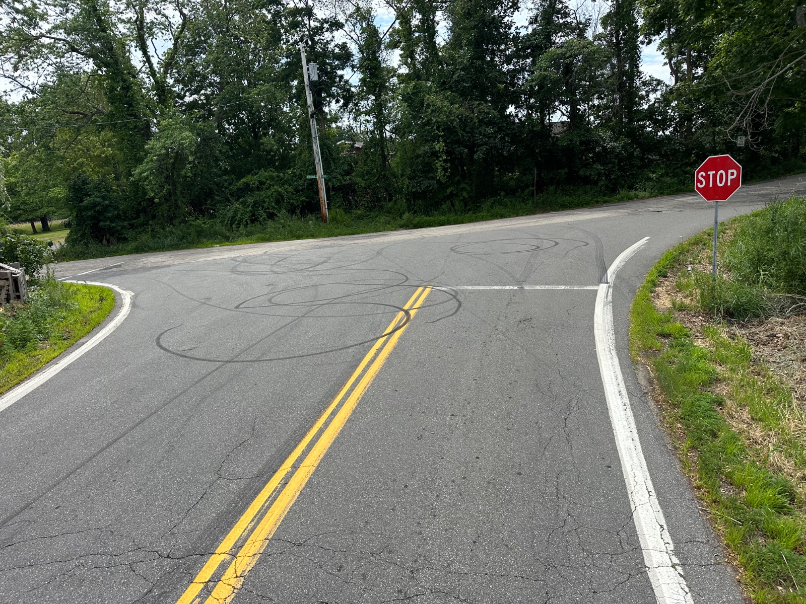 Ludicrous $29,500 e-scooter built by F1 engineers to rip at 100 mph